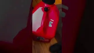 VP Racing's High-Performance 5 Gallon Fuel Jugs