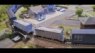 MICRO-TRAINS ORTNER RAPID DISCHARGE HOPPERS. AT LAST. #rare n scale freight cars #model railroading 
