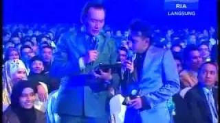 Zizan & AC Mizal @ AIM 18 (lawak ipad)