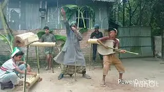টিকাটনির মোড়েএকটা হল রয়েছে.2