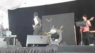 Singapore Jazz Band - F1 2011 - Nathan Hartono - Moondance