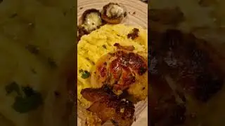 Pulpita de pui de pui cu pireu de cartofi si  ardei copti cdirkecombb pire grillezett s&uuml;lt paprika