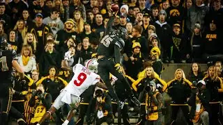 Joshua Jackson&rsquo;s Incredible One Handed Interception 2017 Ohio State at Iowa (4K)