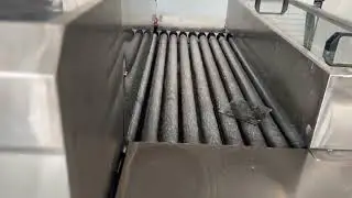 Horizontal glass washing machine for small size glass with air knives and blower