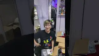 10月のポップアップの準備をするるんるんストア閉店30分前ライブ