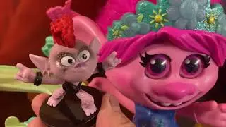Trolls PARTY-   Poppy, Techno trolls, Queen Barb, King and Queen Trolls