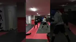 Bursa şehrindeki MMA Academy kul&uuml;b&uuml;nde antrenman.