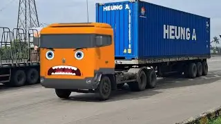 Wow disini ada truk kontainer besar,truk molen,truk oleng,berubah mirip CHRIS teman tayo