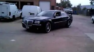 Chrysler 300C SRT Design Cherry Bomb Acceleration