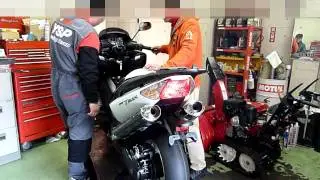 2010 YAMAHA #T-MAX  engine start racing sound 2
