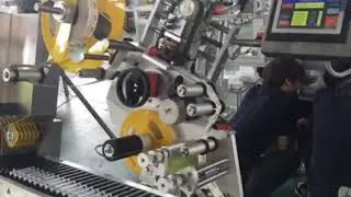 Automatic syringe wraparound labeling machine # labeling machine #wraparound labeler #auto labeler