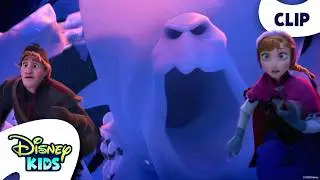 How To Escape A Snow Monster With Anna and Kristoff ⛄ | Frozen | @disneykids
