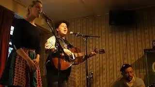 Toby Goodshank feat. Leslie Graves & Boo Hoo @ De Nieuwe Anita (2)