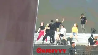 161218 SNSD HYOYEON - Punk Right Now Rehearsal @ Sweet 17 Trans Media