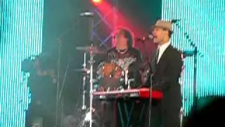 Xnoizz Flevo Festival 2009 - Newworldson - Gimme what I need (live)