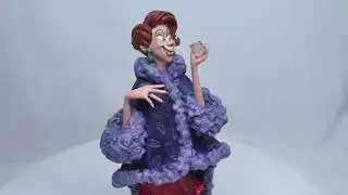 Disney Enesco Showcase Couture de Force: 6010728 Madame Medusa aus Bernard & Bianca