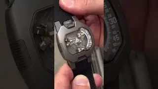 Urwerk UR-120 Spock: Time is displayed via three rotating hour satellites mounted on planetary gears