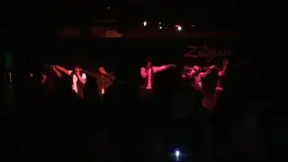Naturally 7 - Broken Wings (Live at the Dakota Lounge 2009)