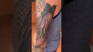 Davy Jones tattoo on Dustin
