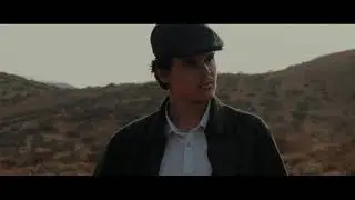 Nothin' but the sand on my feet - Short scene