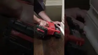 MILWAUKEE M18 FN18GS AK&Uuml;L&Uuml; &Ccedil;İVİ &Ccedil;AKMA MAKİNESİ