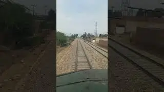 Live view from the fastest famous train Tezgam 7up skipping through from Multan city of saints #yt