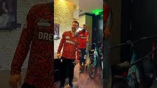 A meet up with the Stars #avoncycles #deshkiride #deshkigame