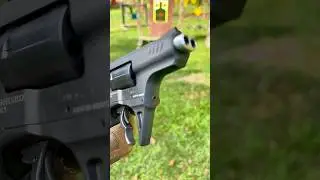 Thunderstruck revolver [Compilation]