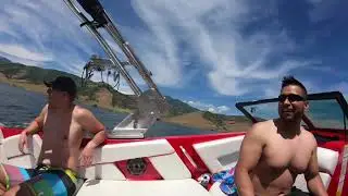 Wake Surf Deer Creek Reservoir Utah