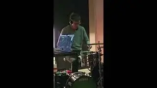 bottle on snare drum plus delay effect