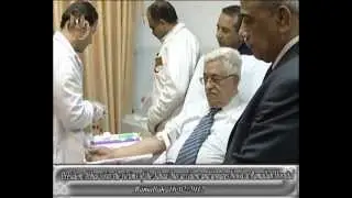 President Abbas visits the victims of the Jabaa' bus accident and donate blood at Ramallah hospital