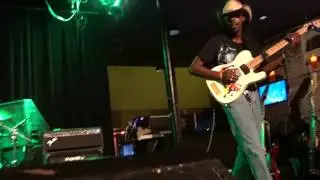 Cedric Burnside Project (10) Song_10 @ Vinyl (2016-07-21)