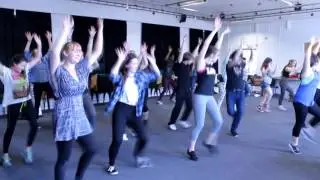 FULL CAST REHEARSAL VIDEO: There She Goes/Fame [Watch in HD]