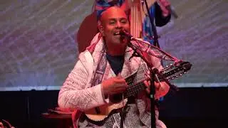 Ayahuapu “Laberinto” en vivo en El Cantoral.