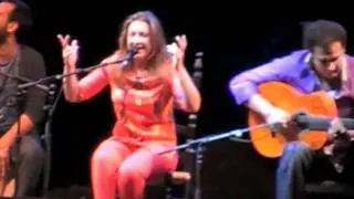 Niña Pastori en Potaje Gitano de Utrera, 2 de 2