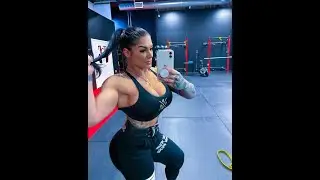 Laura Marie Muscle Bombshell Intense Back Workout