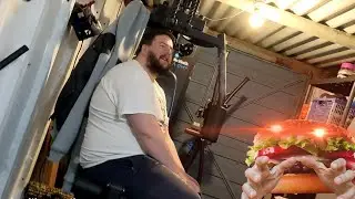 This is why we don't ego lift: Fat man's powerlifting journey