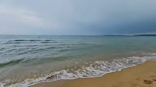 Relaxing with Sea