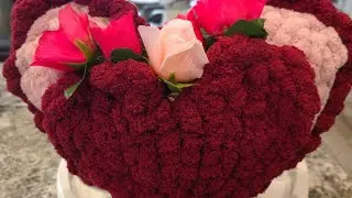 Посмотрите, как я заканчиваю свою вязаную подушечку в форме сердца. 🧶💕