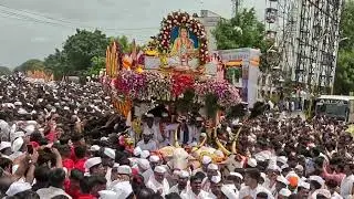 Wari - walking with a million people