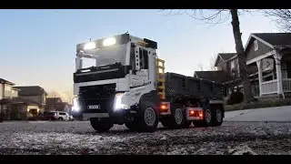 LEGO&reg; Technic Volvo FMX 540 8x6 Tipper