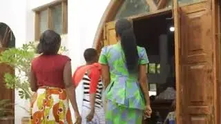 Tugende mu ngoro kwa Data