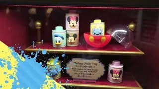 Tokyo Disneyland Capsule Toys | Gachapons in Adventureland | Travel Vlog 【 東京ディズニーランド  】