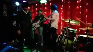 Do i wanna know cover Toxic Dreams