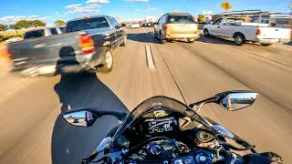 ZX10R Weaving Through Highway Traffic