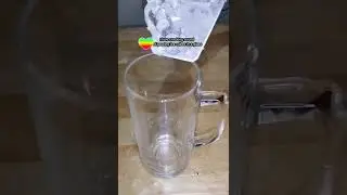 📢ASMR SATISFYING CRACKING SOUND PUTTING ICE CUBES IN A GLASS 2 #shorts #ice #glass #crackingsound