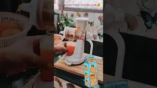 #shorts 😋😋Fresh orange juice at home | Ghar per taza santare ka juice banaye 🍊🍊