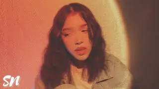 Sarah Nathali&eacute; - pillow soft (MV)