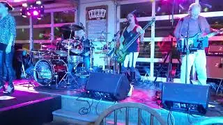 Blue Siren Hubbard Ohio