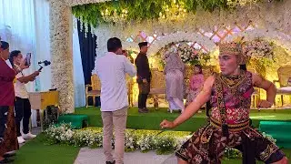 Pemain Ketakutan Sajen Lagu LUNG GADHUNG Indonesian Tari Kuda Lumping https://youtu.be/4nBD6gWFk_w